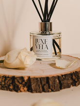 Load image into Gallery viewer, Rhubarb &amp; Rose Reed Diffuser

