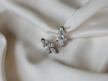 Load image into Gallery viewer, Sienna Earrings
